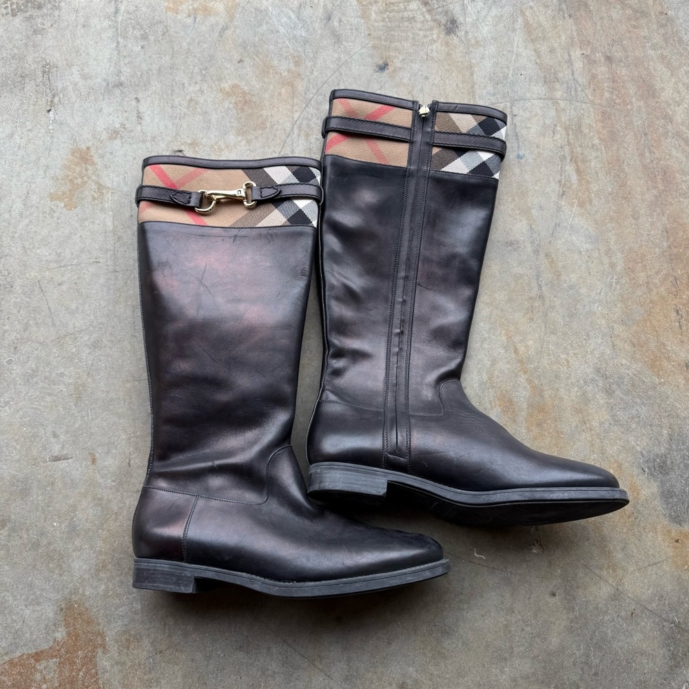 Burberry Dougal Check Trim Leather
Knee Boots - Black